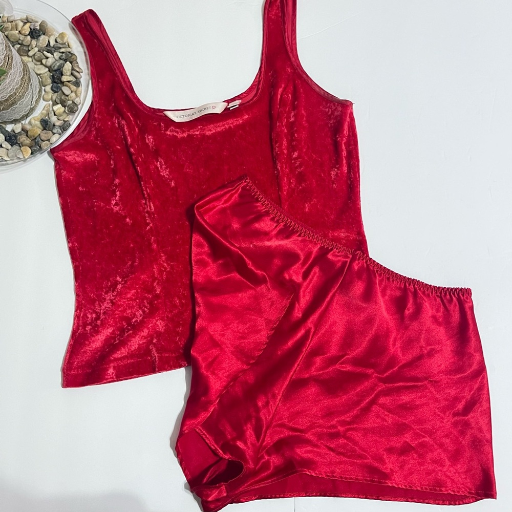 Vintage Victoria’s Secret Crushed Velvet/Satin PJ Set
